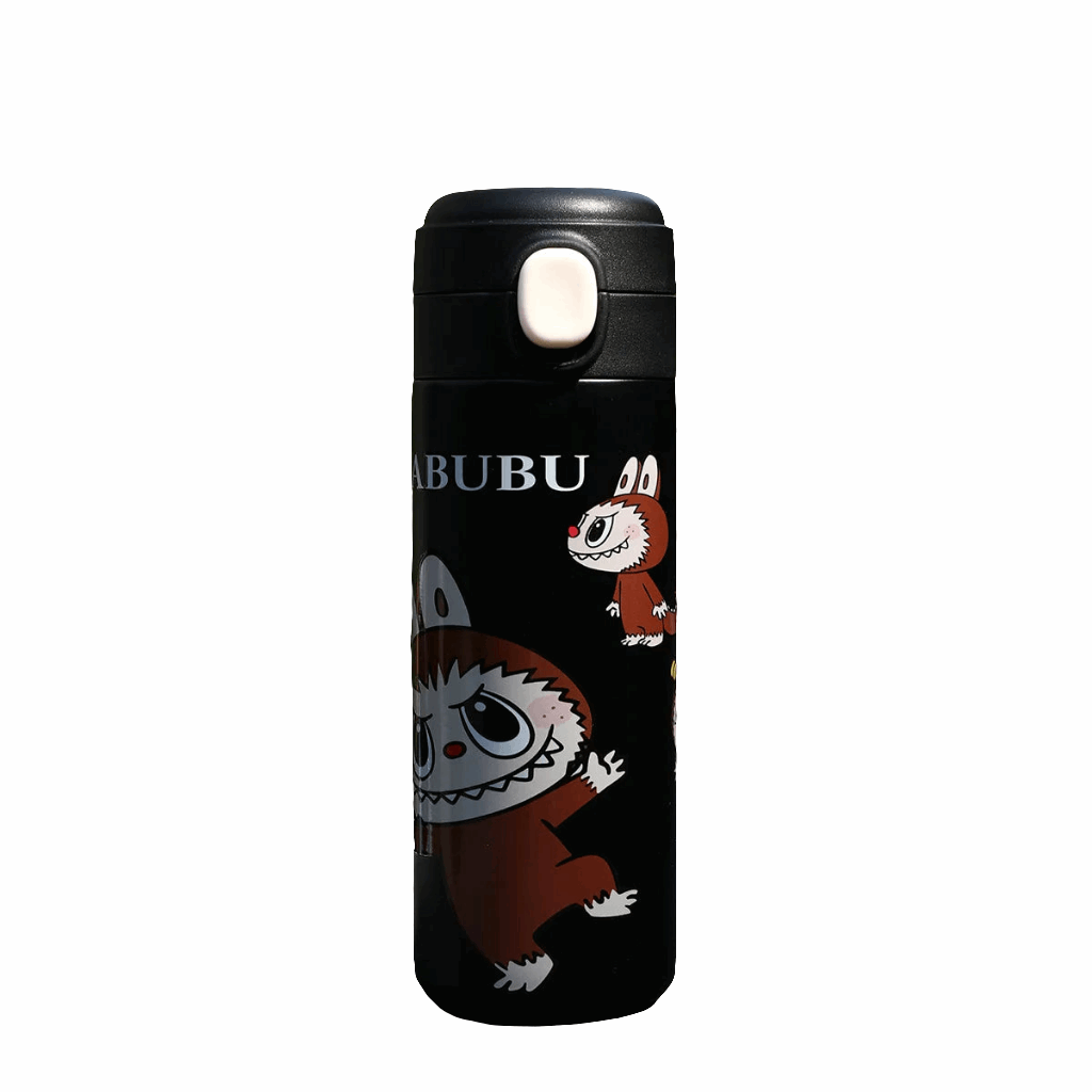 alt="Gourde thermos Labubu 420ml en acier inoxydable – bouteille isotherme colorée avec illustrations Labubu, protège boissons chaudes et froides, légère et pratique"