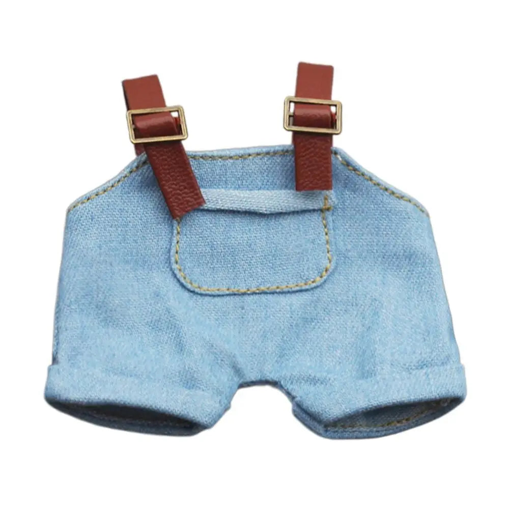 alt="Short à bretelles en coton doux pour figurines Labubu – plusieurs couleurs tendances, look mignon et confortable, accessoire kawaii"