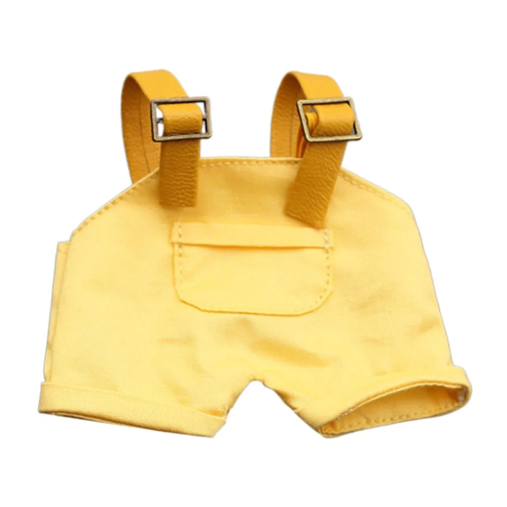 alt="Short à bretelles en coton doux pour figurines Labubu – plusieurs couleurs tendances, look mignon et confortable, accessoire kawaii"
