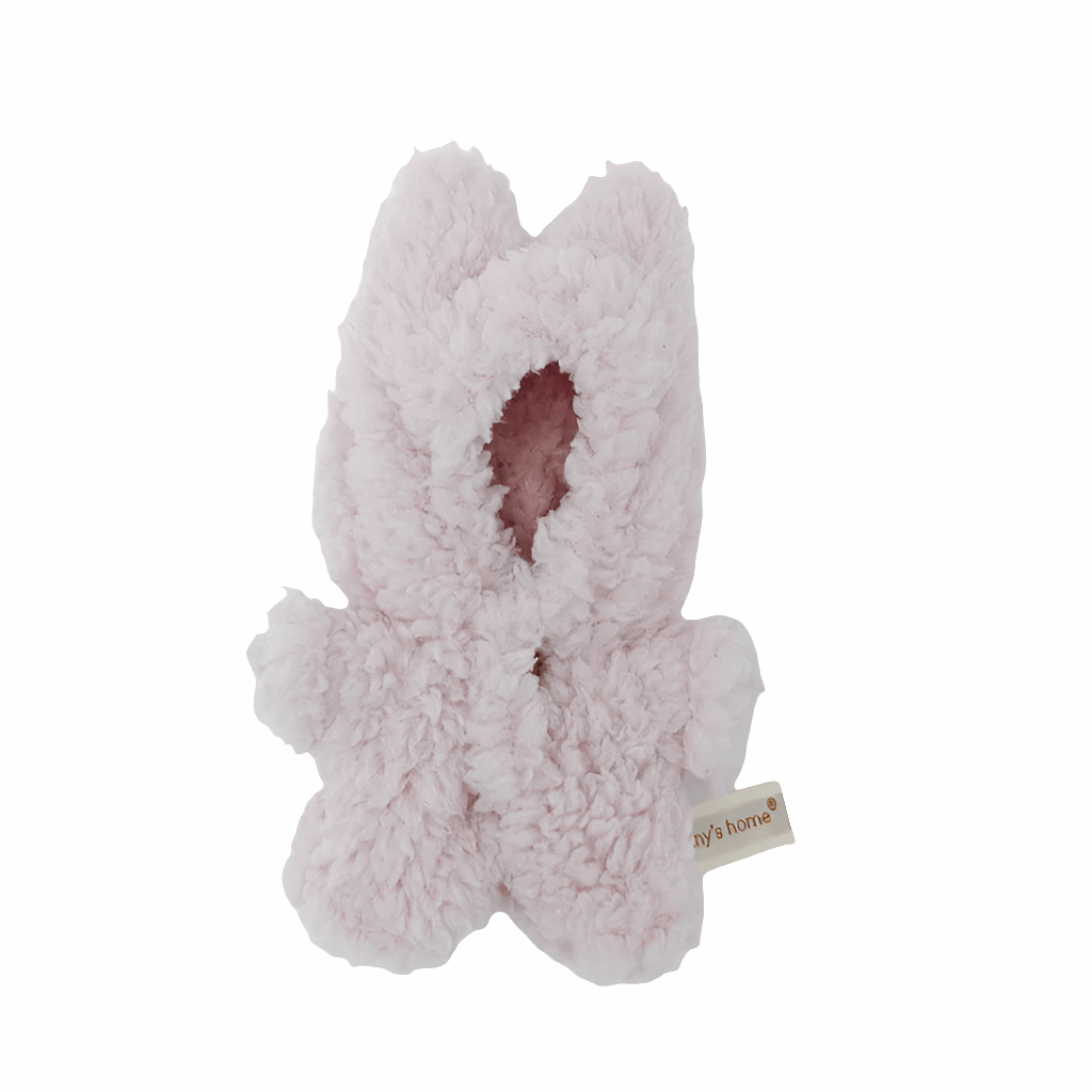 Pyjama douillet pour Labubu, lapin en peluche douce et moelleuse de Bunny’s Home.