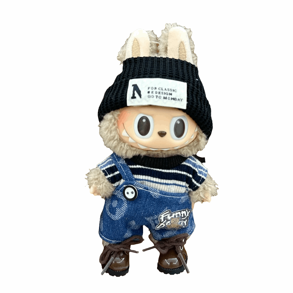alt="Tenues miniatures Labubu – collection variée avec salopette rayée, robe à motifs, costume animalier, vêtements kawaii faciles à enfiler pour figurines 15-17 cm"