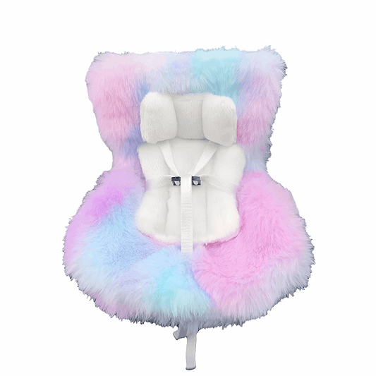 alt="Siège auto en peluche douce pour figurines Labubu 15-17 cm – accessoire confortable, design élégant et sécuritaire, parfait pour exposition ou transport"