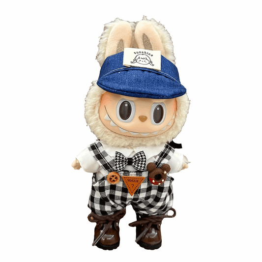alt="Tenues miniatures Labubu – collection variée avec salopette rayée, robe à motifs, costume animalier, vêtements kawaii faciles à enfiler pour figurines 15-17 cm"