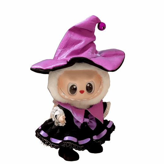 Labubu Tenues Halloween Sorcières Féeriques with a doll in a black dress and a purple pointed hat.