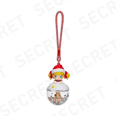 Labubu ❄️ Boule de Noël 'Apple Of My Eye' avec personnage et décoration festive.