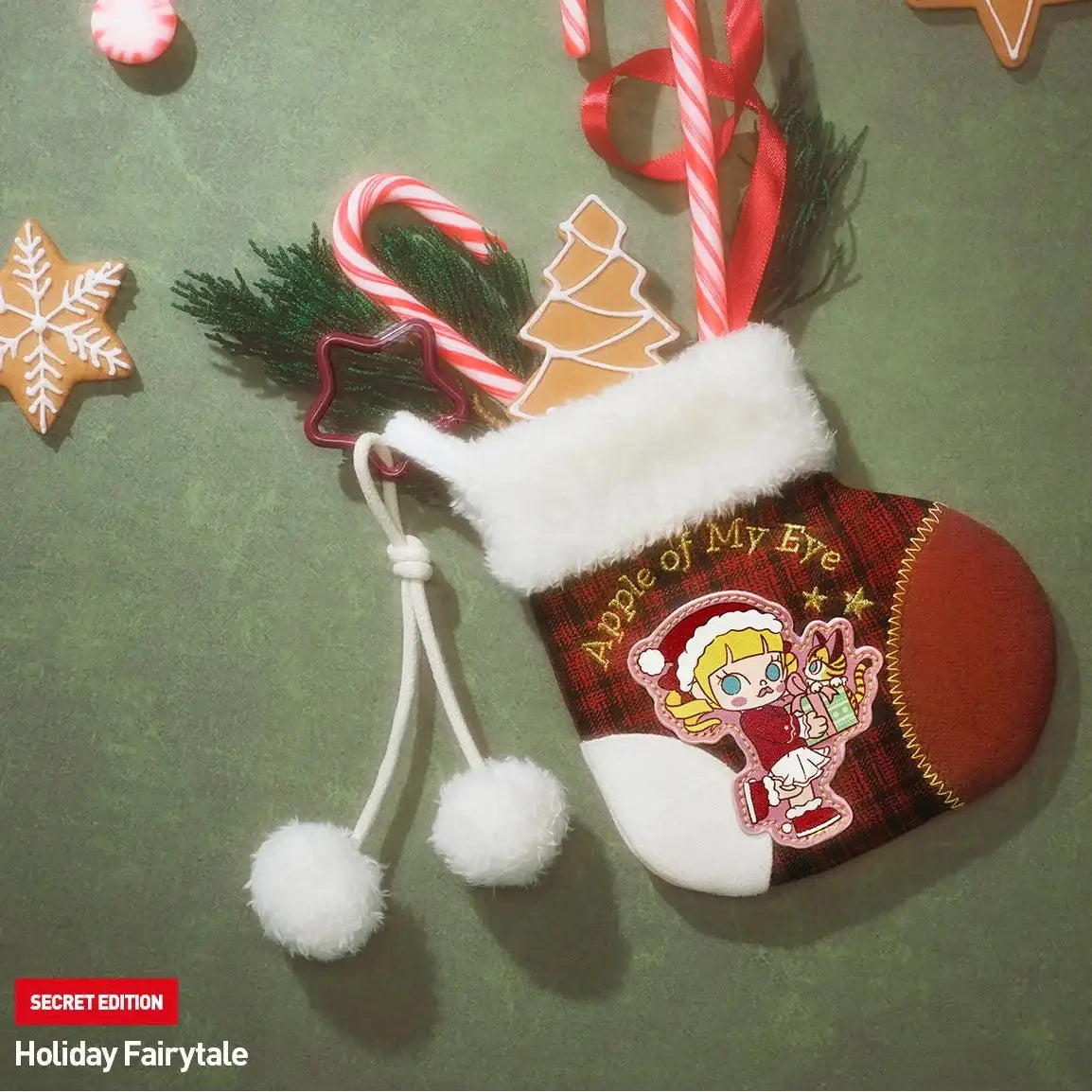 Chaussette de Noël Labubu Apple Of My Eye avec décorations et bonbons, édition spéciale holiday fairytale.