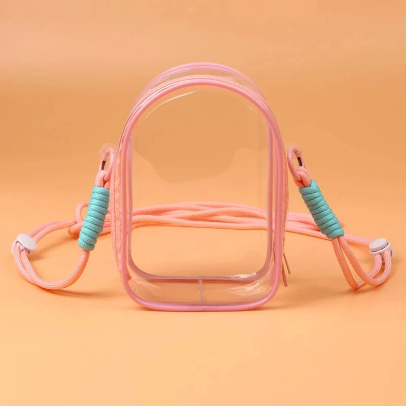 alt="Mini sac à bandoulière transparent pour figurine Labubu – design elliptique élégant, PVC imperméable avec nylon, protection contre eau et poussière"