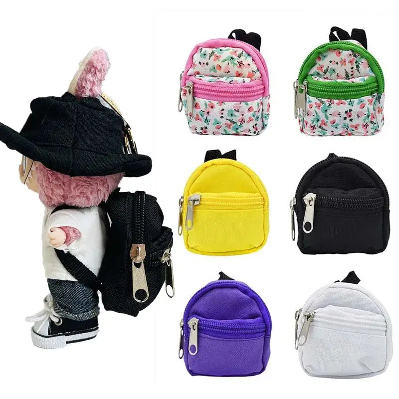 Sacs à dos mini - Padded pour Labubu en différentes couleurs, y compris noir, violet, jaune et vert.