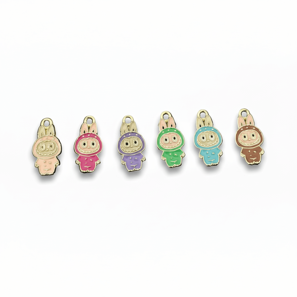 Pendentifs Labubu colorés en forme de monstres pour bijoux, charmants et brillants.