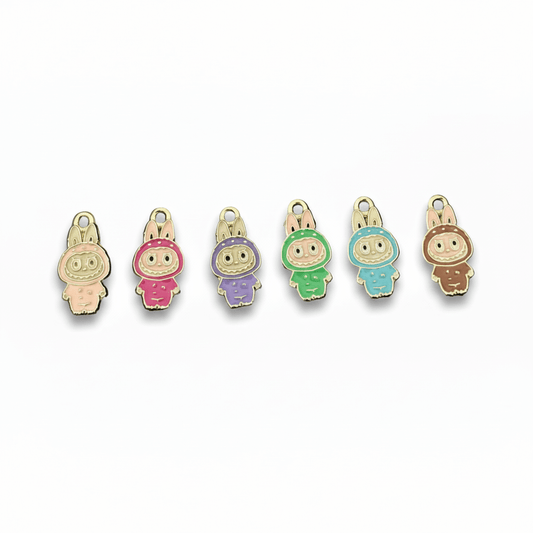 Pendentifs Labubu colorés en forme de monstres pour bijoux, charmants et brillants.