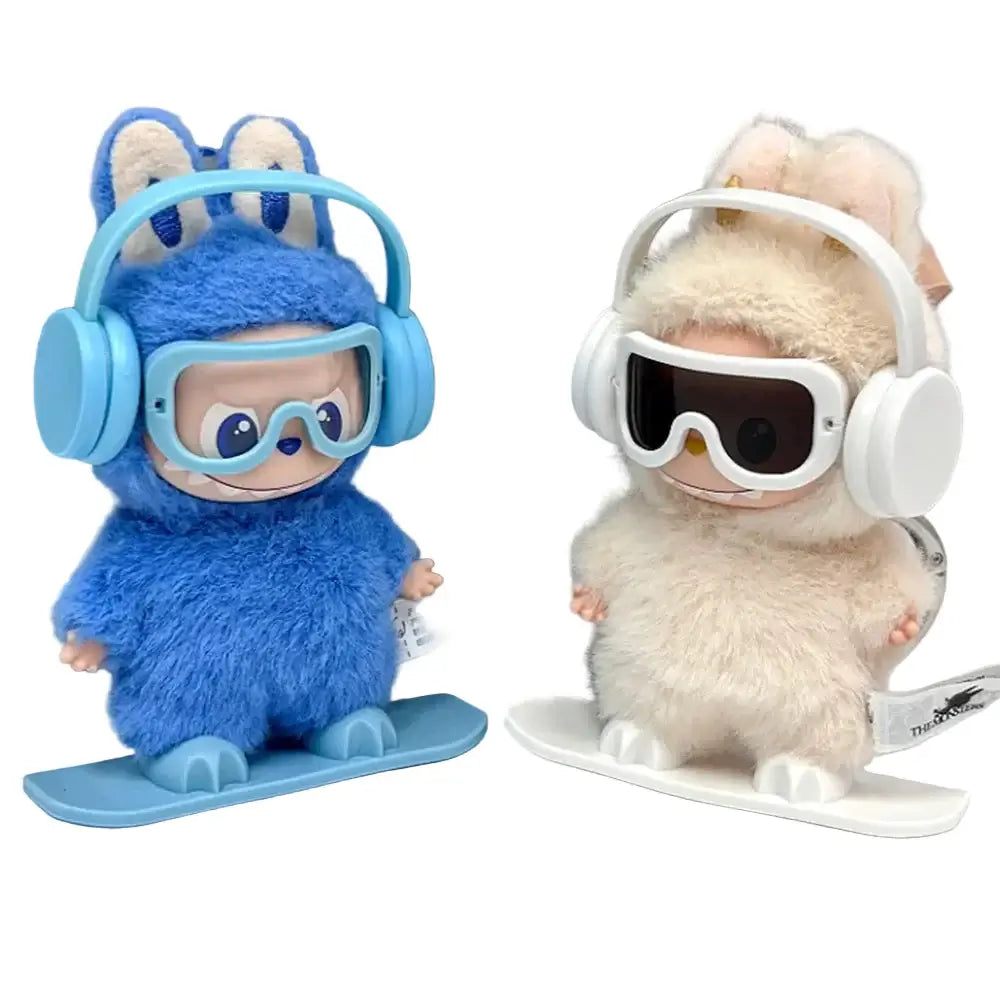Équipement Snowboard pour Labubu – Figurines de snowboard avec écouteurs, masque et planche, en peluche.