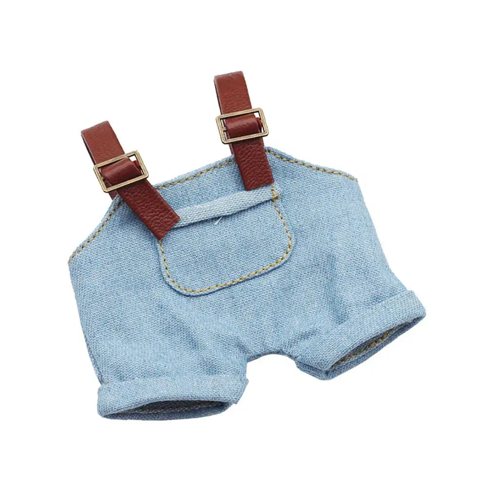 Tenue Labubu - Salopettes et Jupes Plissées à Bretelles en salopettes en jean avec bretelles marron.