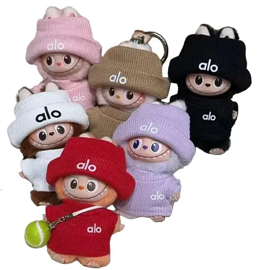 Collection de poupées Labubu en tenues sportives avec logo alo