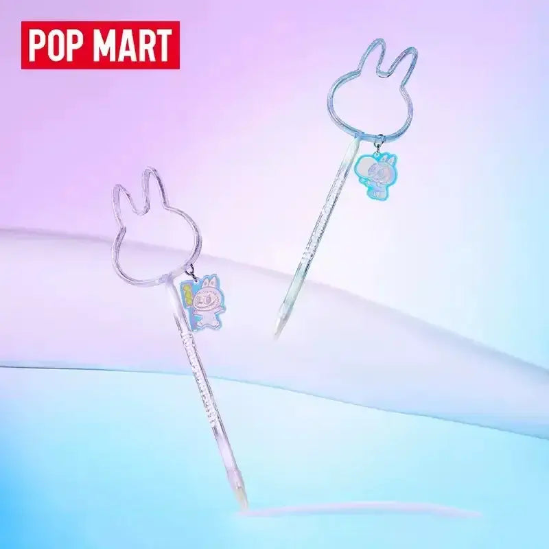 Stylo Labubu - Big into Energy Series avec design mignon et accessoires colorés, idéal pour l'écriture créative.