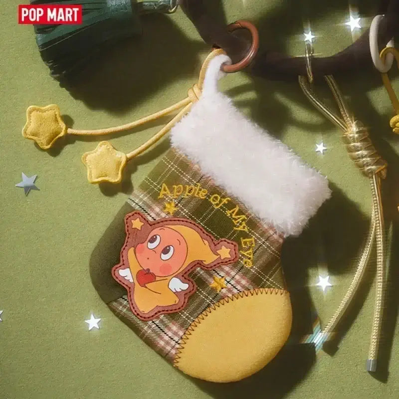 Chaussette décorative Labubu de la série "Apple Of My Eye" avec personnage mignon et étoile, parfaite pour les fêtes.