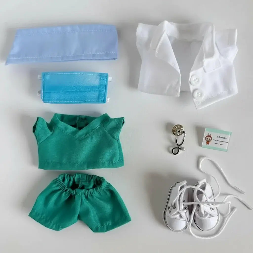 Labubu Tenues Hôpital comprenant vêtements de médecin, masque, chaussons et accessoires pour jeu de rôle.